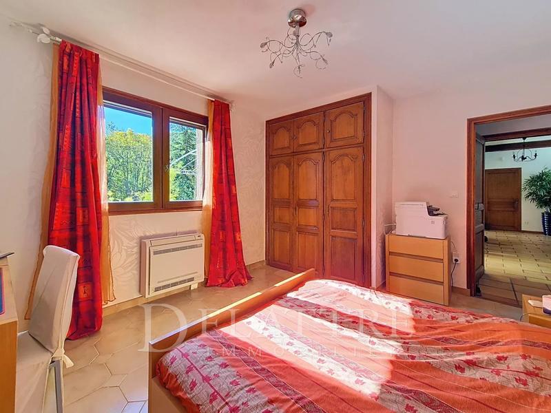 Maison - 155 m² - 5 pièces