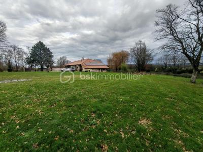 Corps de ferme - 171 m² - 8 pièces