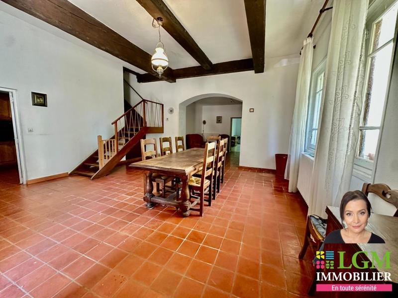 Mas - 300 m² - 8 pièces