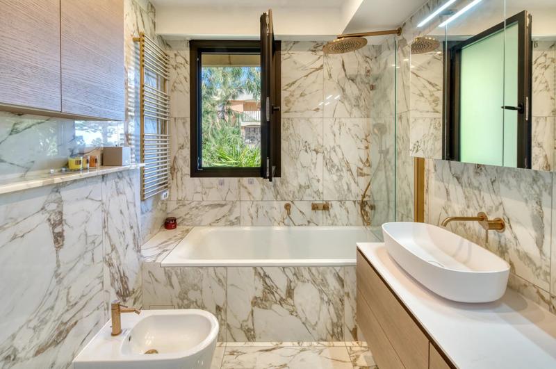 Appartement - 96 m² - 4 pièces