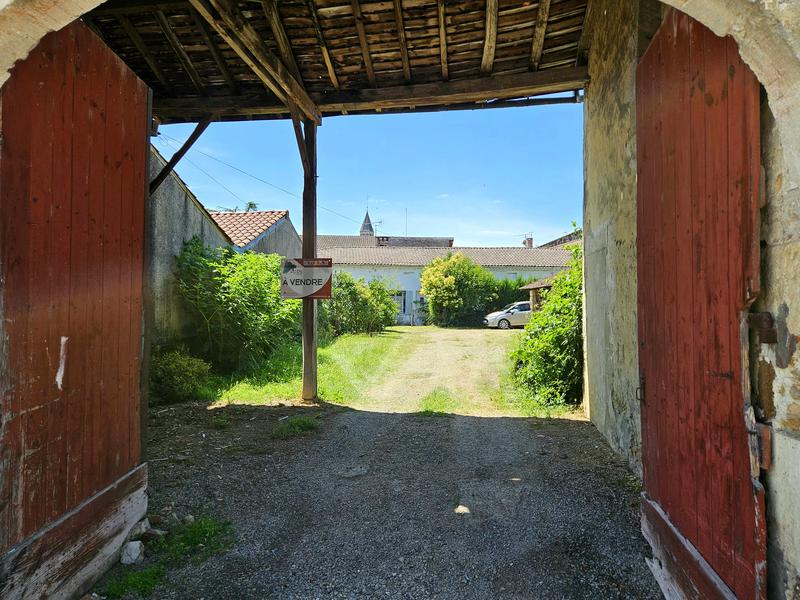 Maison - 320 m² - 14 pièces