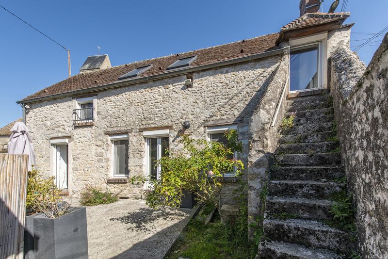 Maison - 285 m² - 7 pièces