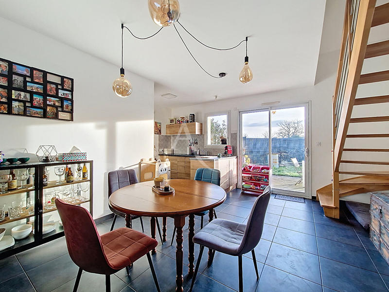 Maison - 98 m² - 6 pièces