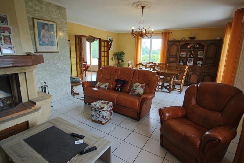 Maison - 140 m² - 5 pièces