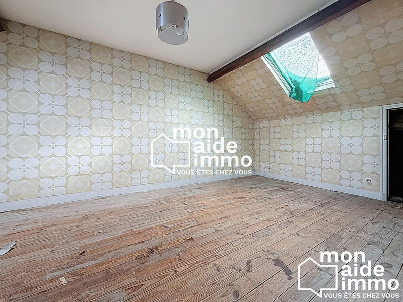 Maison - 240 m² - 9 pièces