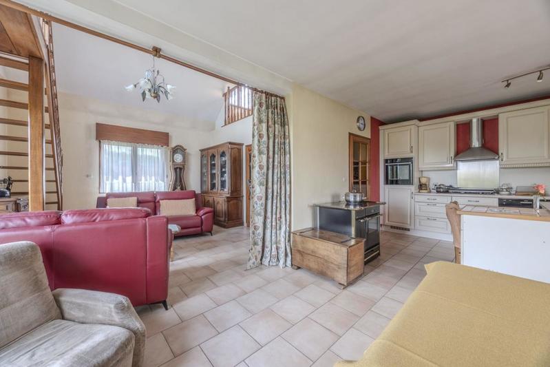 Maison - 195 m² - 3 pièces