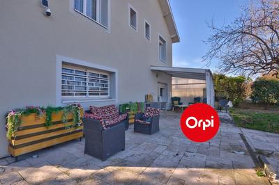 Maison - 176 m² - 6 pièces