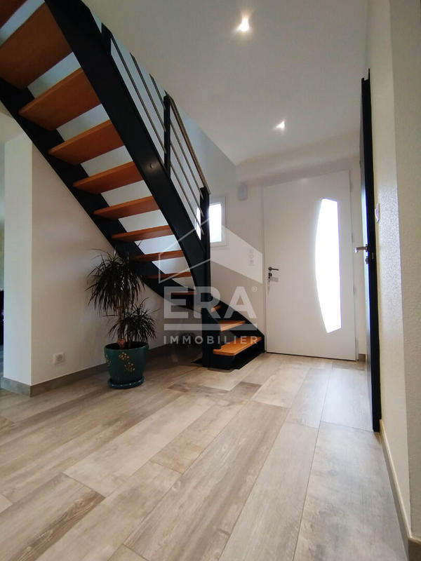 Maison - 152 m² - 6 pièces