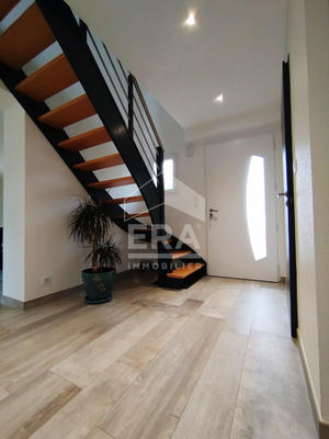 Maison - 152 m² - 6 pièces
