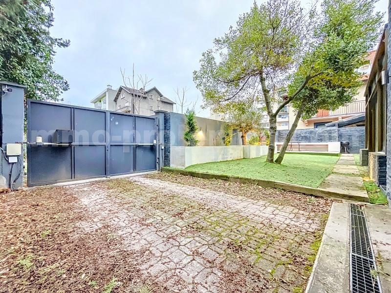 Maison - 110 m² - 3 pièces