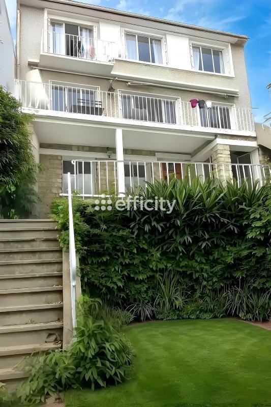 Maison - 200 m² - 7 pièces