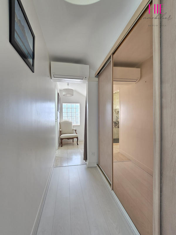 Maison traditionnelle - 125 m² - 6 pièces