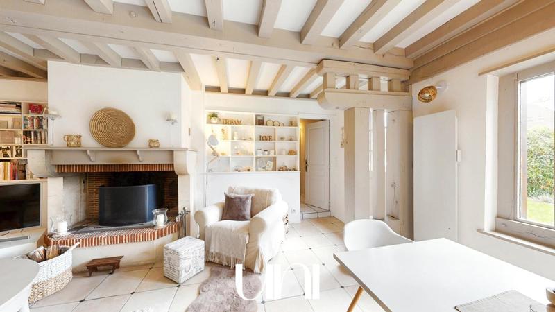 Maison - 230 m² - 9 pièces