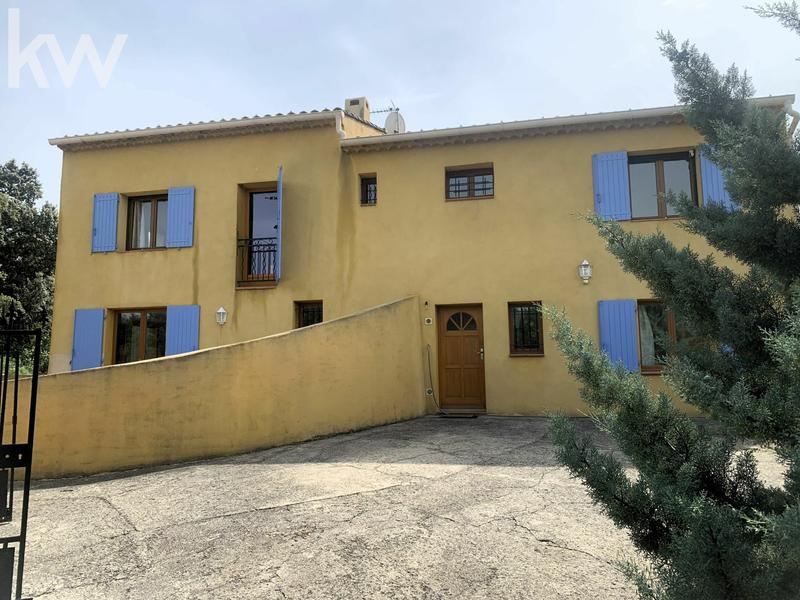 Maison provençale - 181 m² - 7 pièces