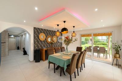 Maison contemporaine - 186 m² - 7 pièces