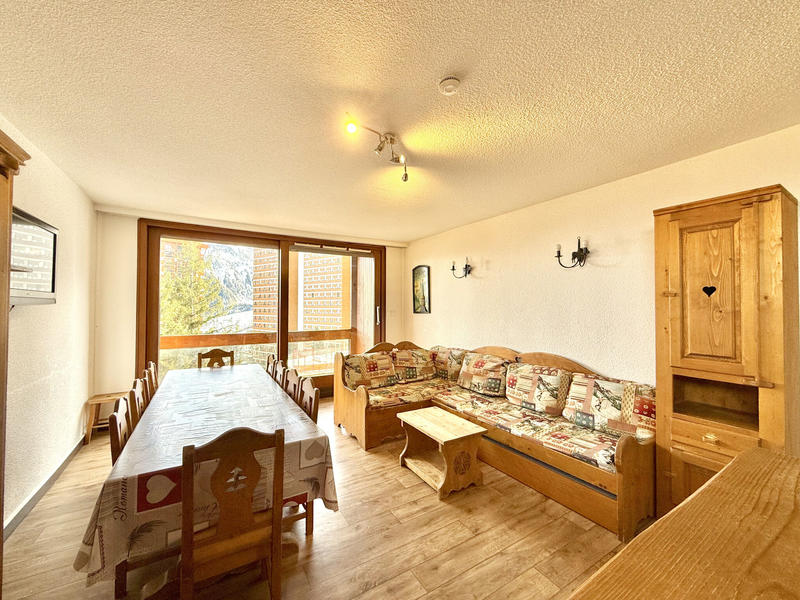 Appartement - 93 m² - 5 pièces