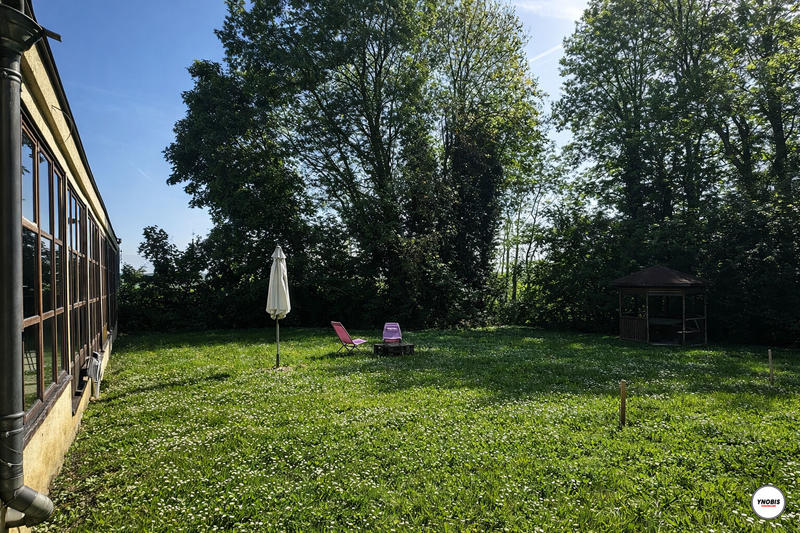 Maison - 487 m² - 15 pièces