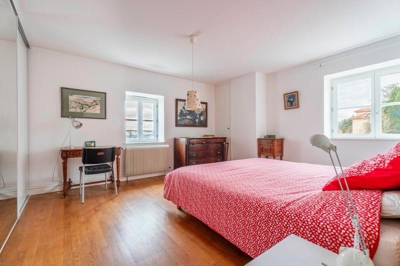 Maison ancienne - 217 m² - 5 pièces