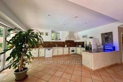 Maison de ville - 220 m² - 5 pièces