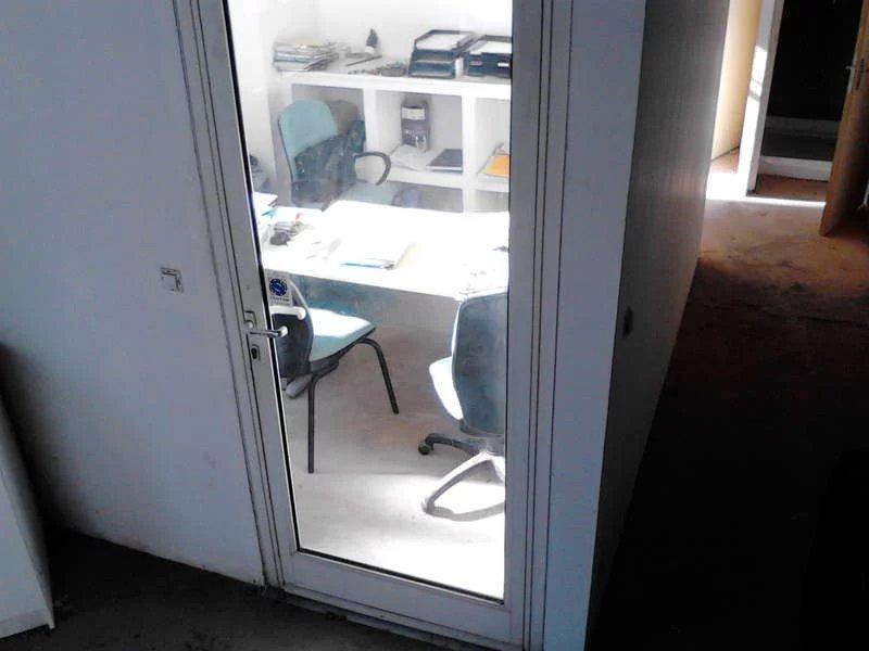 Bureau - 735 m² - 4 pièces