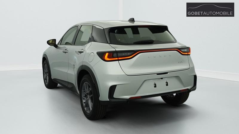 Lexus Lbx 2wd Business