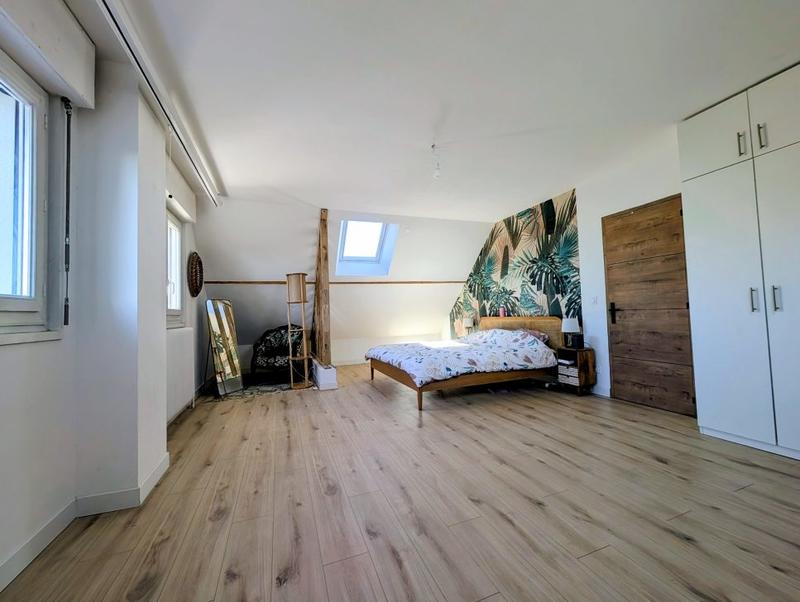 Maison - 157 m² - 7 pièces