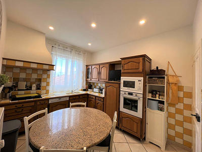 Maison - 93 m² - 6 pièces