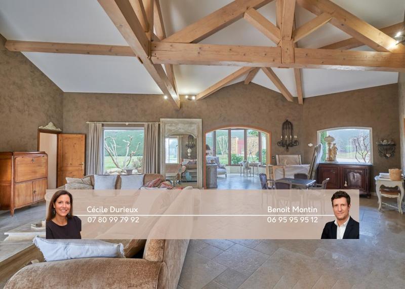 Villa - 536 m² - 10 pièces