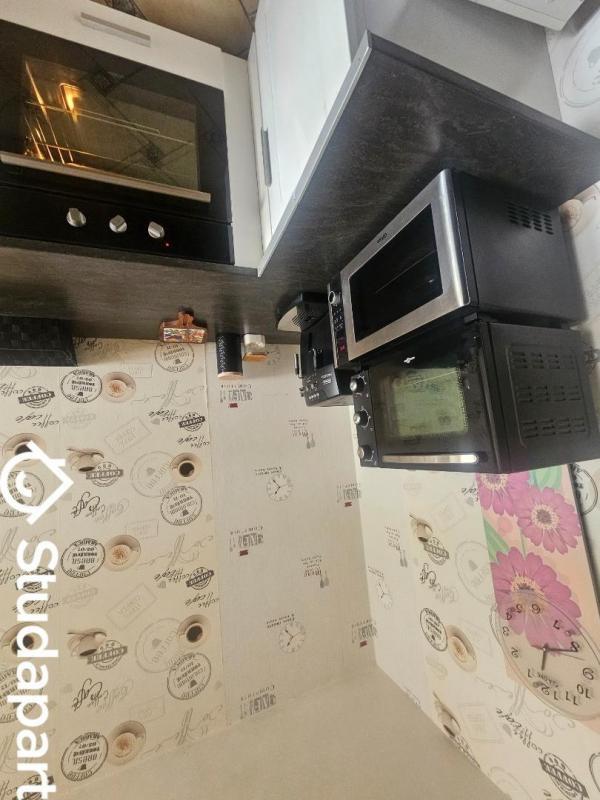 Chambre - 9 m² - 1 pièce