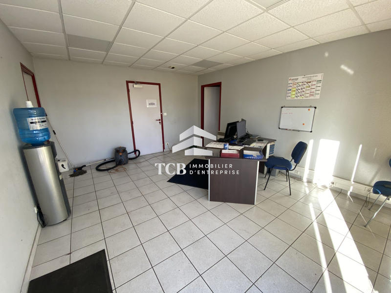 Local d'activités - 720 m²