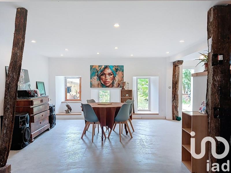 Maison - 196 m² - 6 pièces