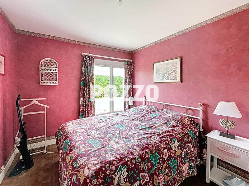 Maison - 244 m² - 7 pièces