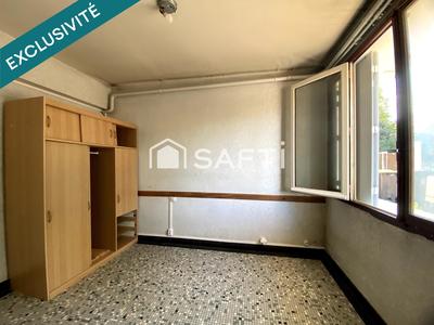 Maison - 182 m² - 8 pièces