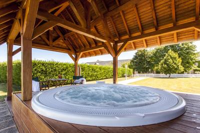 Le Fleuray Hotel Restaurant