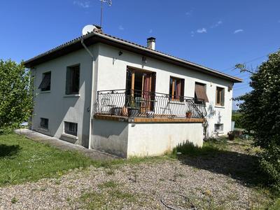Maison - 94 m² - 4 pièces