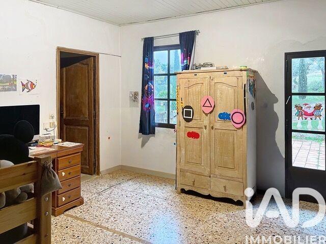 Maison - 225 m² - 7 pièces