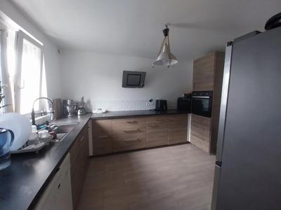 Maison - 255 m² - 8 pièces