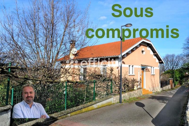 Maison - 90 m² - 5 pièces