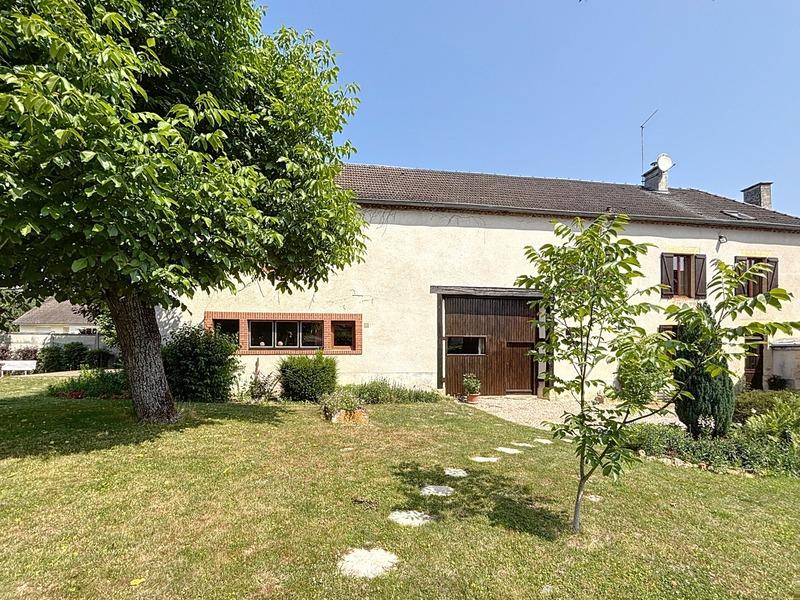 Maison - 350 m² - 12 pièces