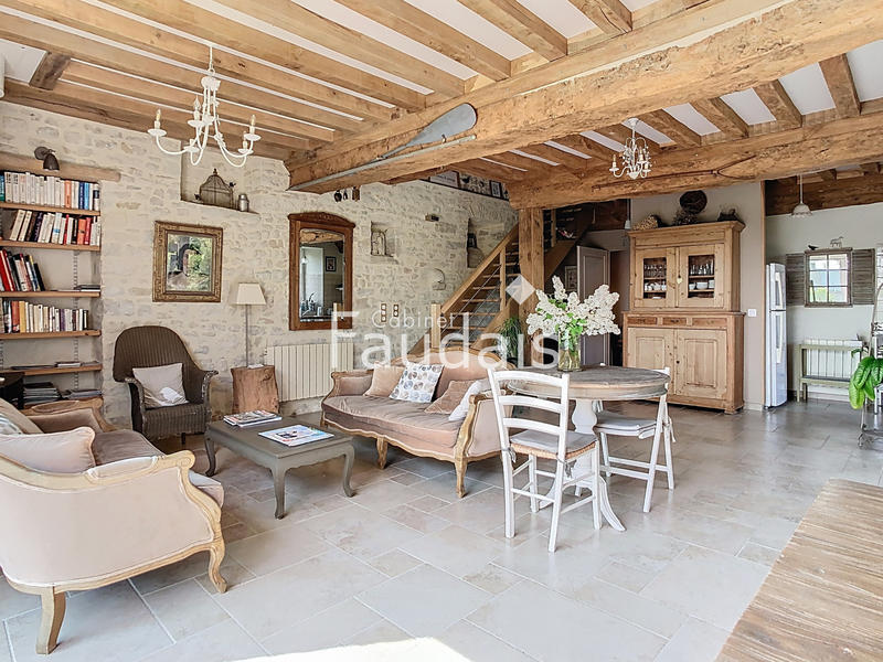 Maison - 415 m² - 16 pièces