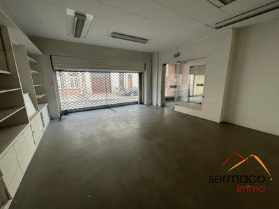 Local commercial - 48 m² - 2 pièces