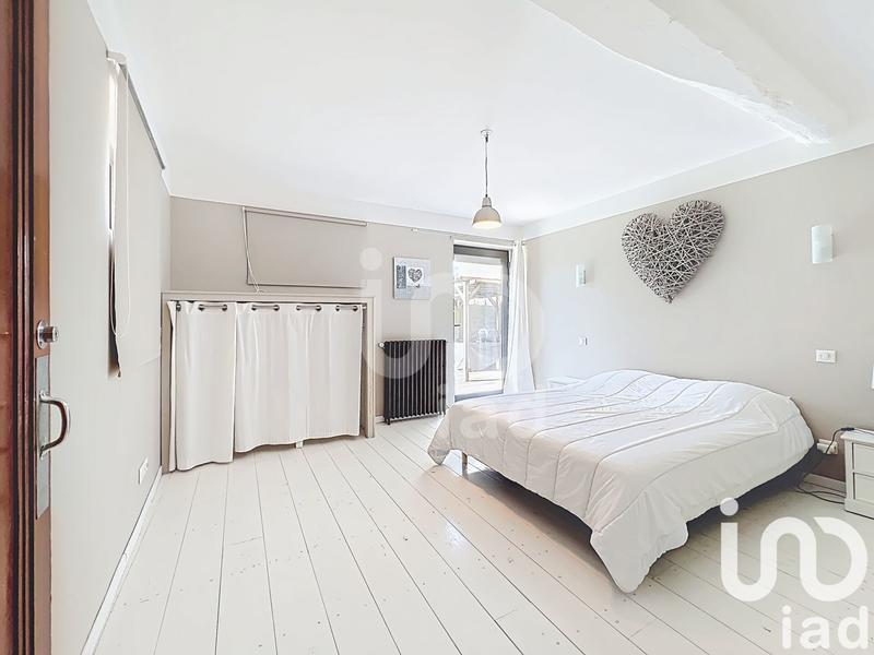 Maison - 270 m² - 5 pièces