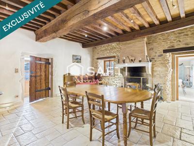 Maison - 322 m² - 8 pièces