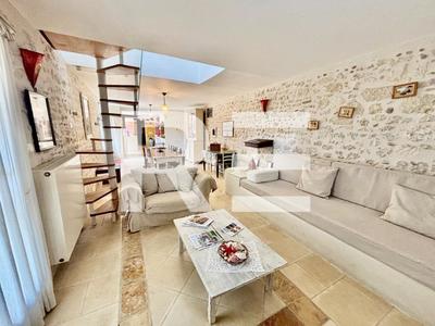 Propriété - 300 m² - 11 pièces