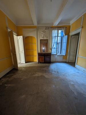 Appartement - 220 m² - 6 pièces