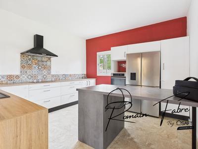 Maison - 140 m² - 6 pièces