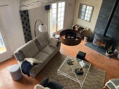 Maison - 180 m² - 7 pièces