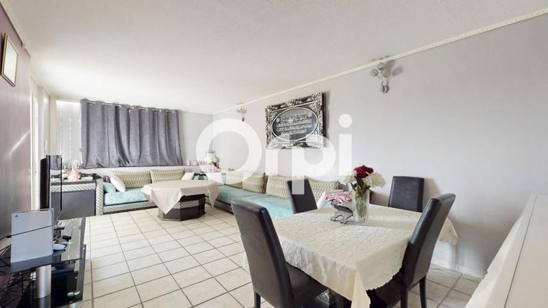 Appartement - 82 m² - 4 pièces