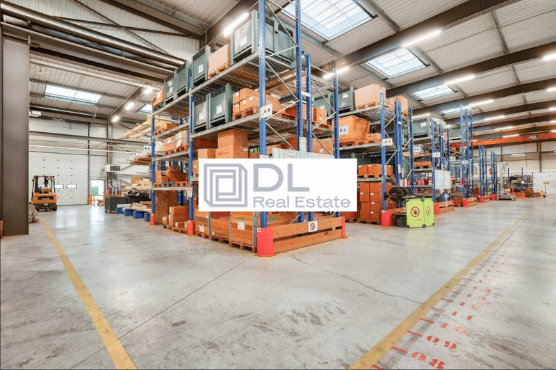 Entrepôt - 9 199 m²
