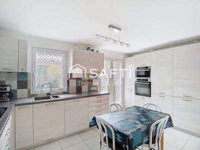 Maison - 85 m² - 4 pièces